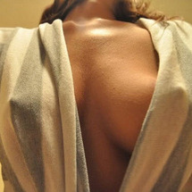 blurred_woman