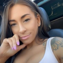blurred_woman